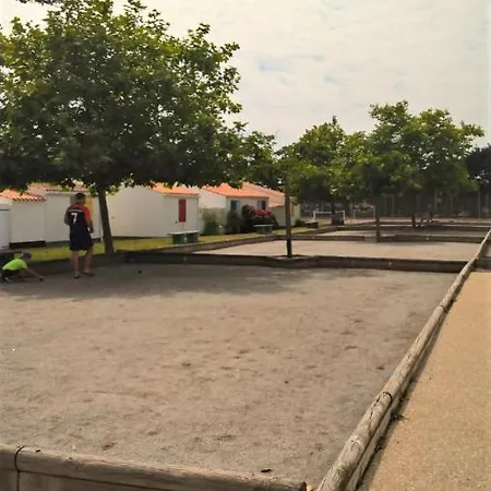 Holiday home La Pigouille - Proche